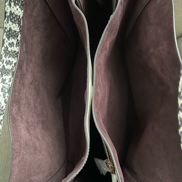 COACH HARMONY HOBO 33 IN COLORBLOCK WITH SNAKESKIN DETAIL New Authentic - Picture 10 of 15